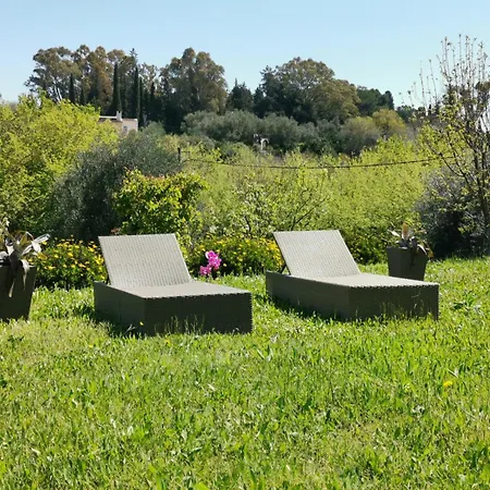Apartment Maro The Fox Alepou